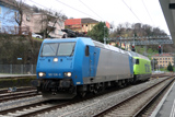 BR 185 536-0 e BLS Re 465 011